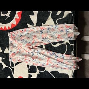 Floral Running leggings with pockets.